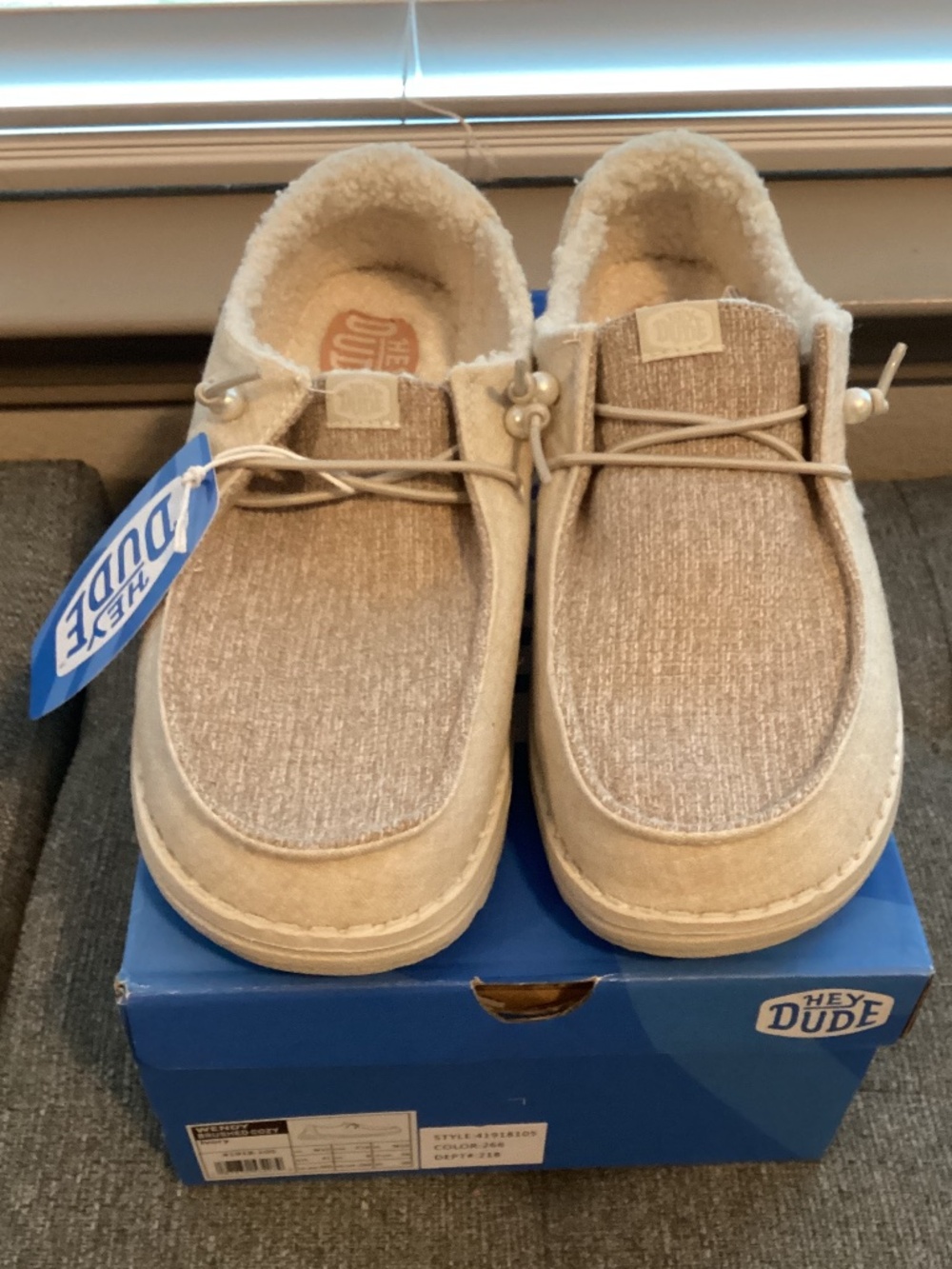 Hey Dude Women's Wendy Brushed Cozy Casual Sneakers, size 10